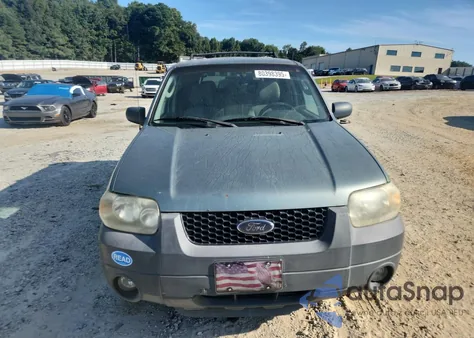 2005 Ford Escape Xlt z USA, uszkodzony, nr VIN 1FMYU93185KC50917